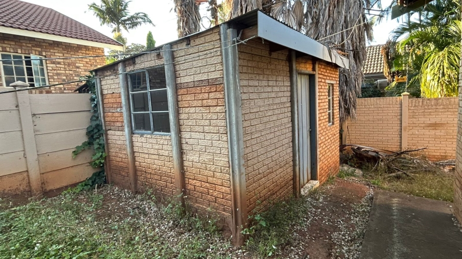 3 Bedroom Property for Sale in Safari Gardens North West